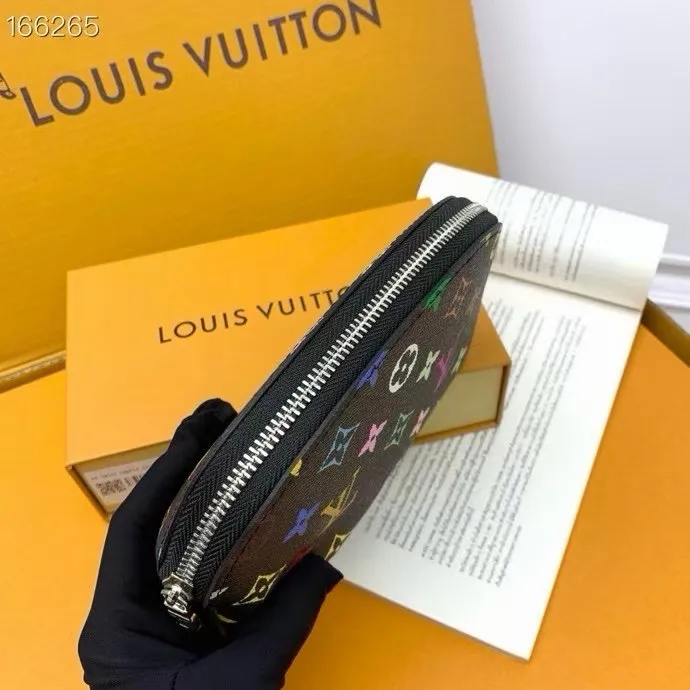 All Categories Official Website "Brand Women's Bags" Women's Bags 💙 LV 2026 New LV Cosmetic Bag
