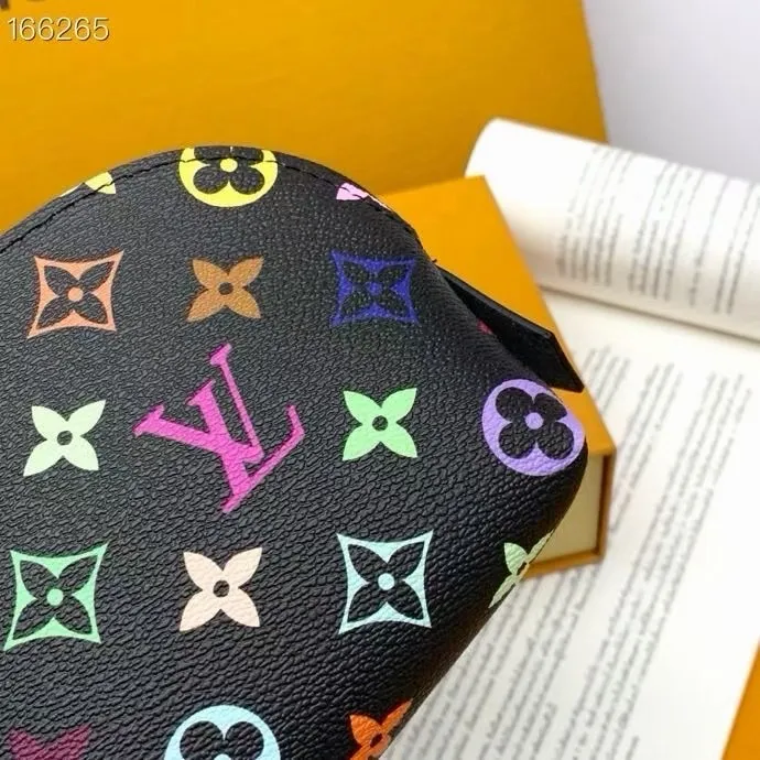 All Categories Official Website "Brand Women's Bags" Women's Bags 💙 LV 2026 New LV Cosmetic Bag