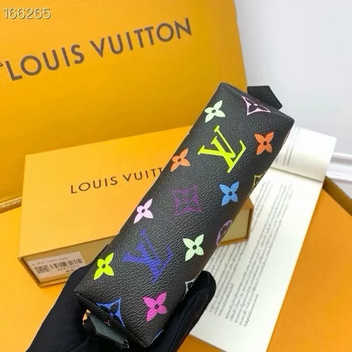 All Categories Official Website "Brand Women's Bags" Women's Bags 💙 LV 2026 New LV Cosmetic Bag