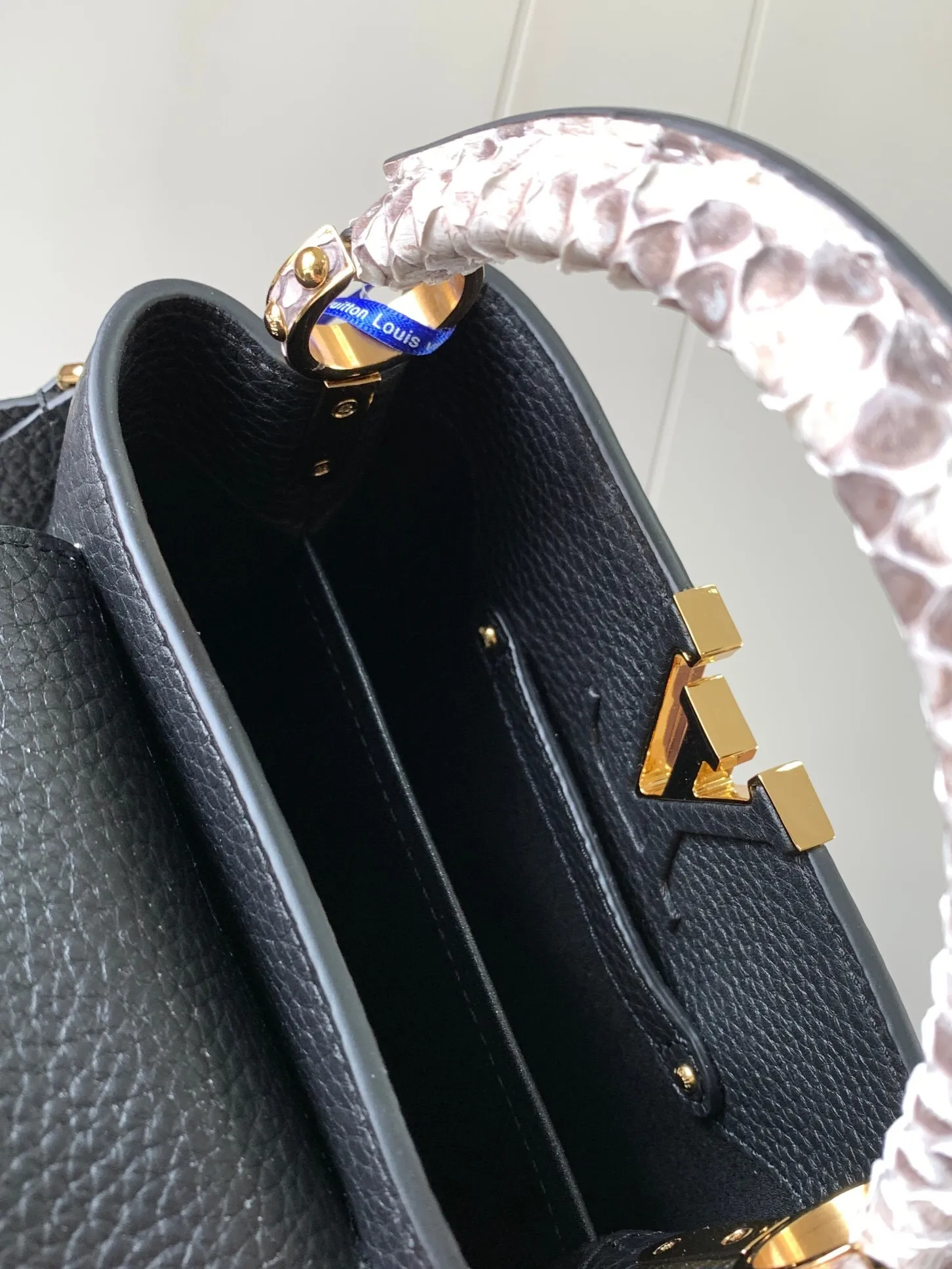 All categories 💚 Authentic bags 💚 LV 2024 official website new LV crossbody bag