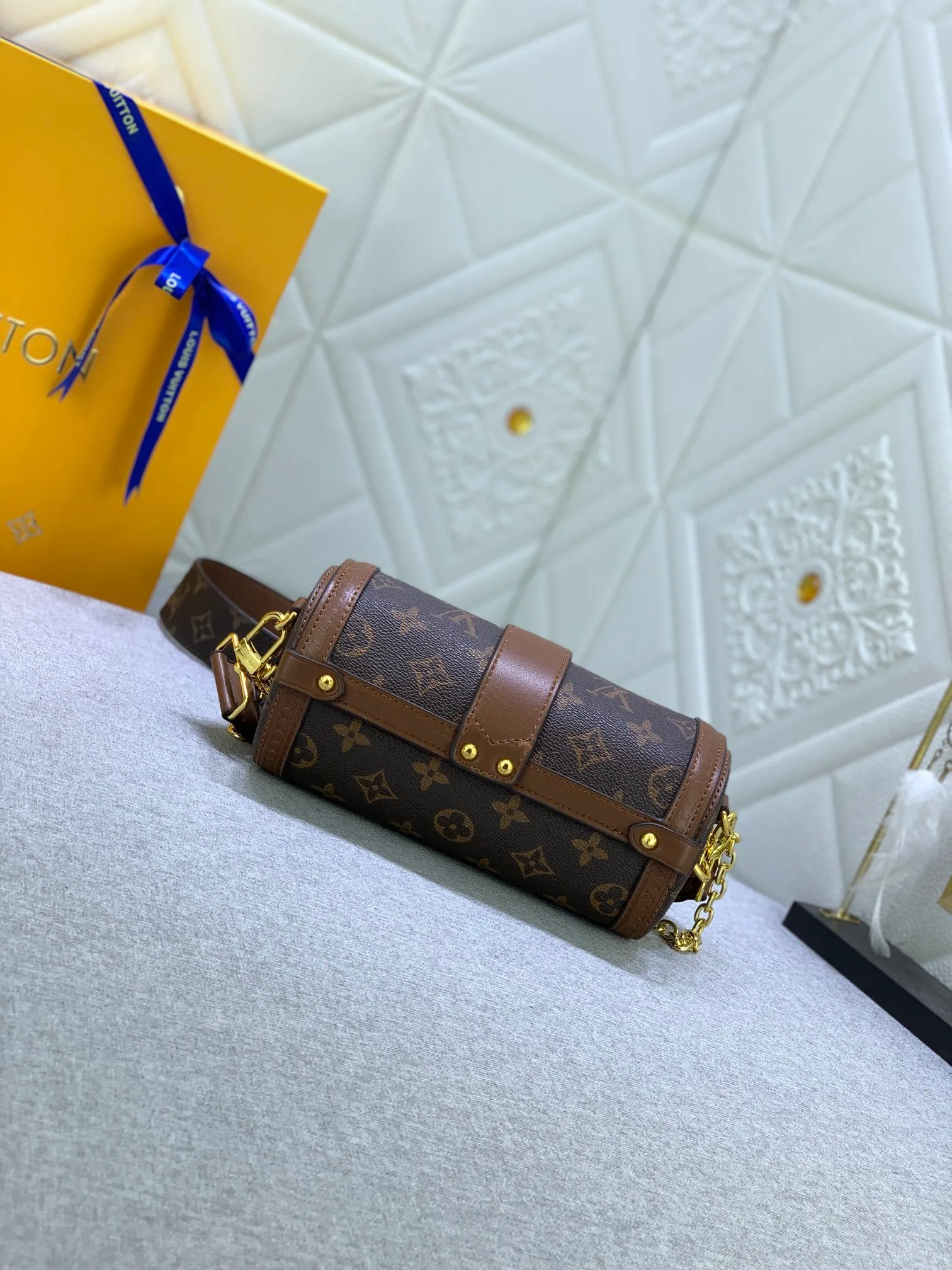 All categories Official website "Brand Women's Bags" Women's bags 💙 LV upgraded original barrel bag Papillon BB handbag prefall 2021 autumn and winter series new Papillon trunk toile monogram handbag chooses Monogra with Monogram print