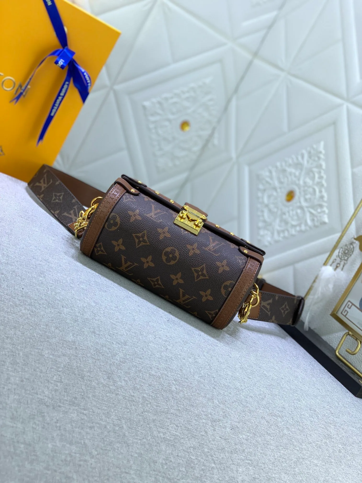 All categories Official website "Brand Women's Bags" Women's bags 💙 LV upgraded original barrel bag Papillon BB handbag prefall 2021 autumn and winter series new Papillon trunk toile monogram handbag chooses Monogra with Monogram print