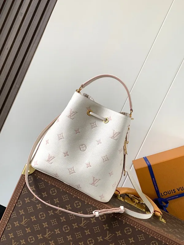 All Categories Official Website "Brand Women's Bags" Women's Bags 💙 LV 2025 New LV Crossbody Bag