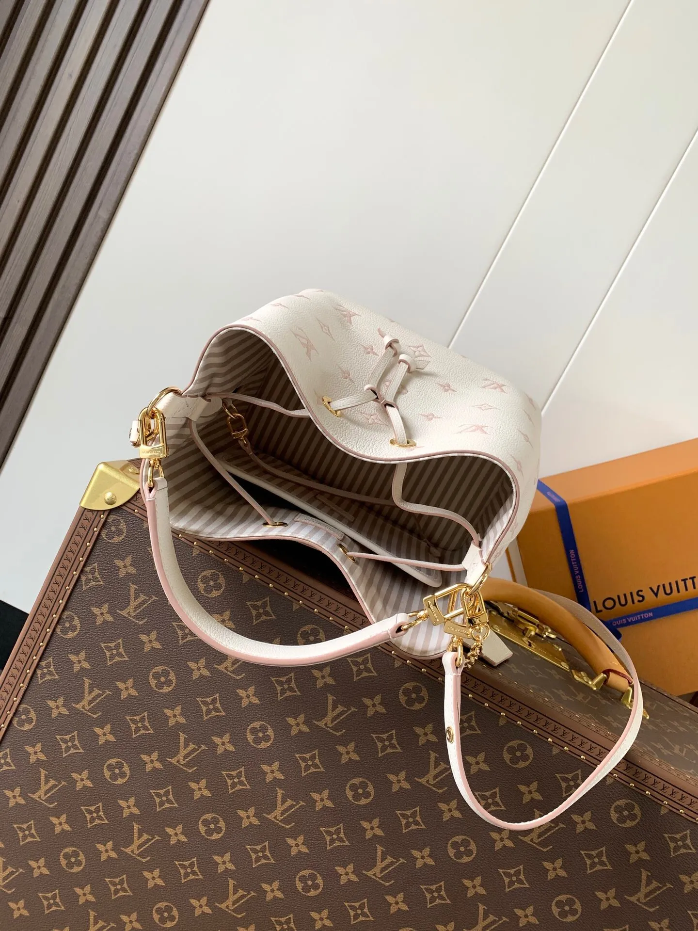All Categories Official Website "Brand Women's Bags" Women's Bags 💙 LV 2025 New LV Crossbody Bag