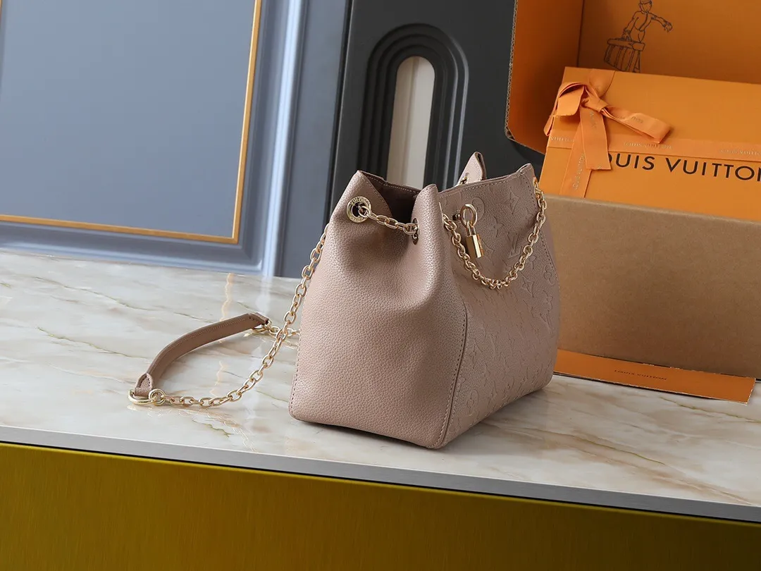 All Categories Official Website "Brand Women's Bags" Women's Bags 💙 LV 2025 New LV Crossbody Bag