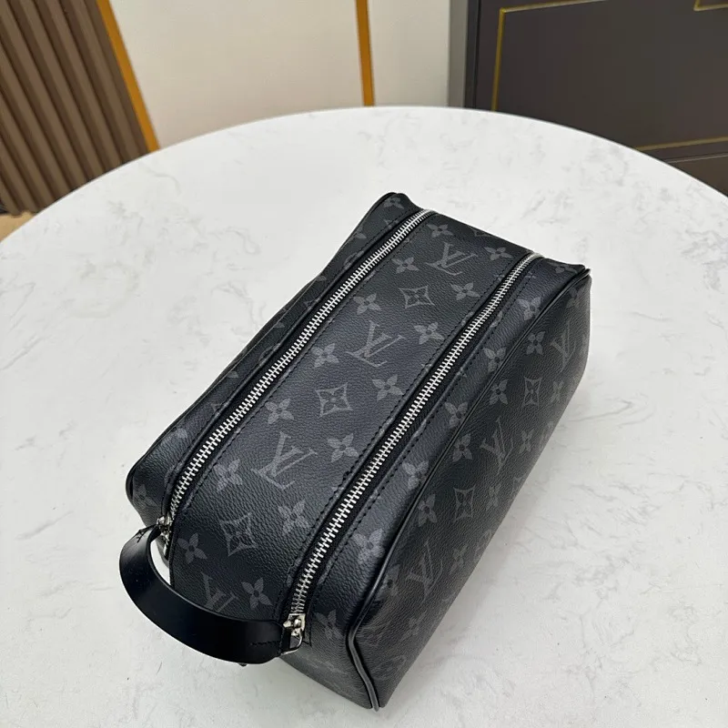 All categories Official website "Brand Women's Bags" Women's Bags 💙 LV 2024 official website new LV toiletry bag