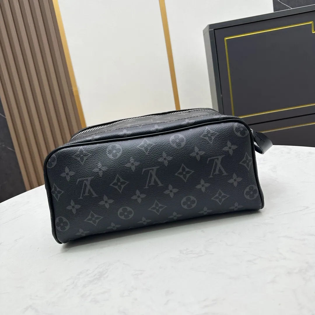 All categories Official website "Brand Women's Bags" Women's Bags 💙 LV 2024 official website new LV toiletry bag