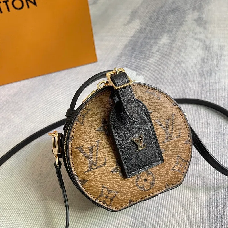 All Categories Official Website "Brand Women's Bags" Women's Bags 💙 LV 2026 New LV Crossbody Bag