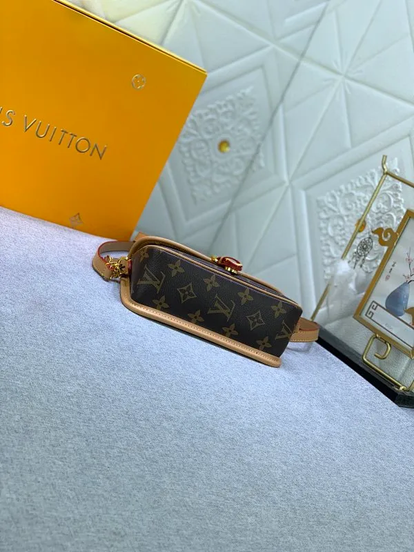 All Categories Official Website "Brand Women's Bags" Women's Bags 💙 LV 2024 New LV Crossbody Bag