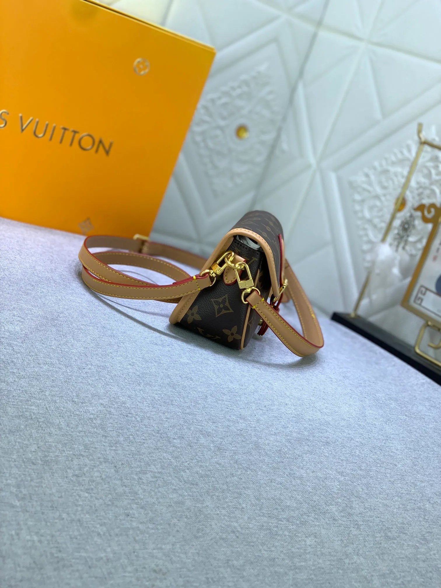 All Categories Official Website "Brand Women's Bags" Women's Bags 💙 LV 2024 New LV Crossbody Bag