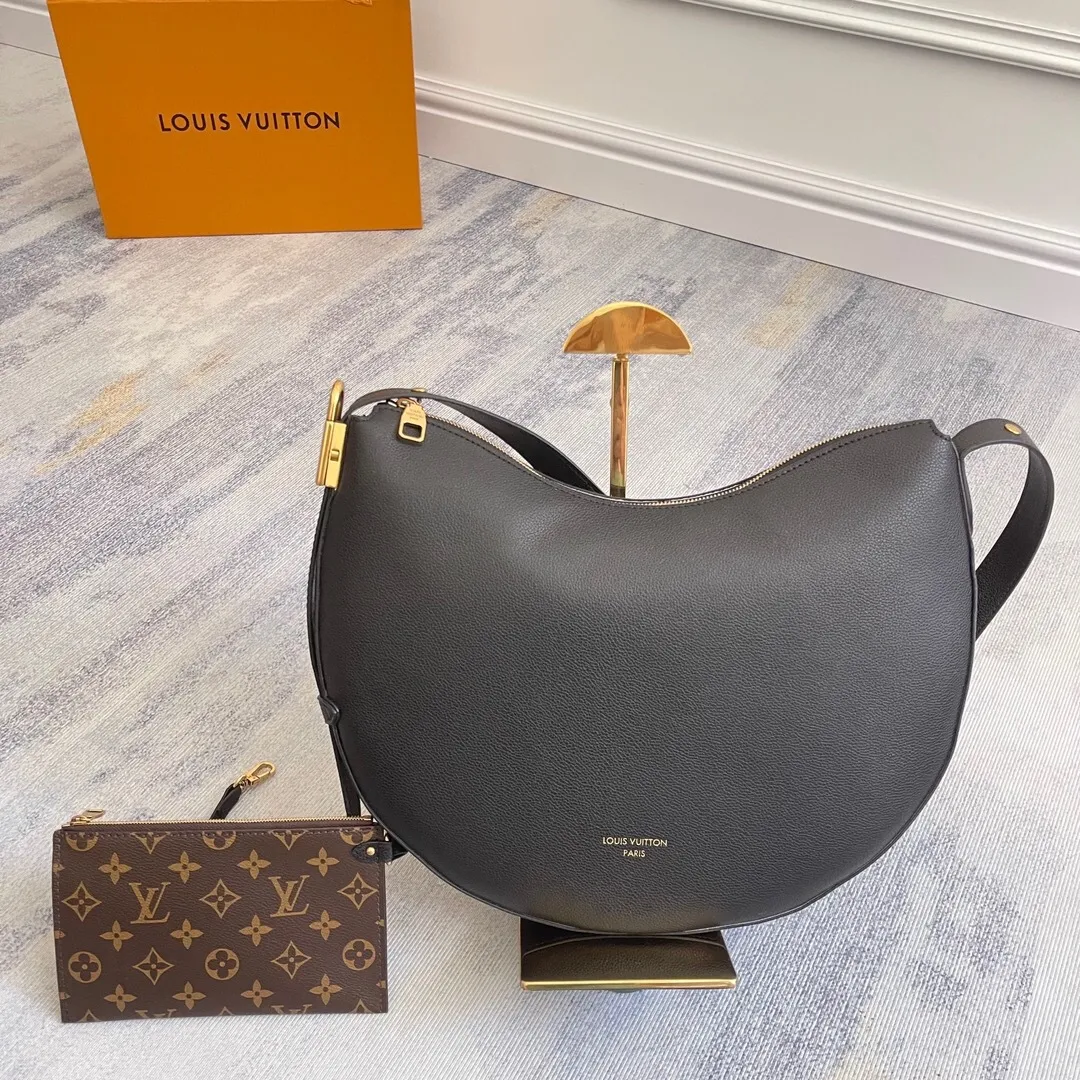 All categories Official website "Brand Women's Bags" Women's Bags 💙 LV 2025 new LV armpit bag