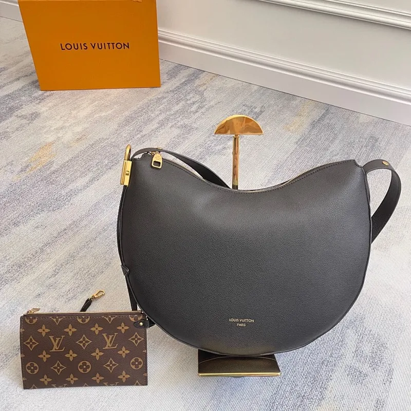 All categories Official website "Brand Women's Bags" Women's Bags 💙 LV 2025 new LV armpit bag