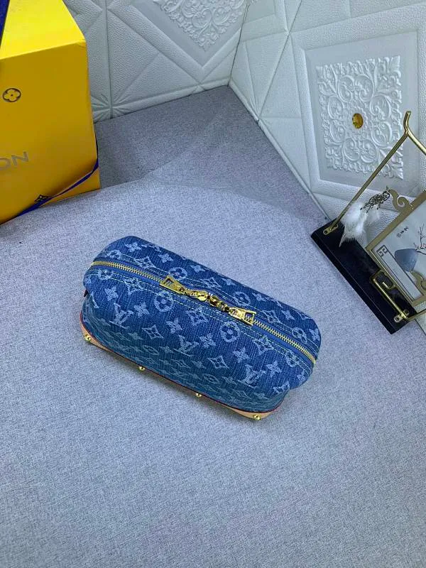 All Categories Official Website "Brand Women's Bags" Women's Bags 💙 LV 2024 New LV Cosmetic Bag