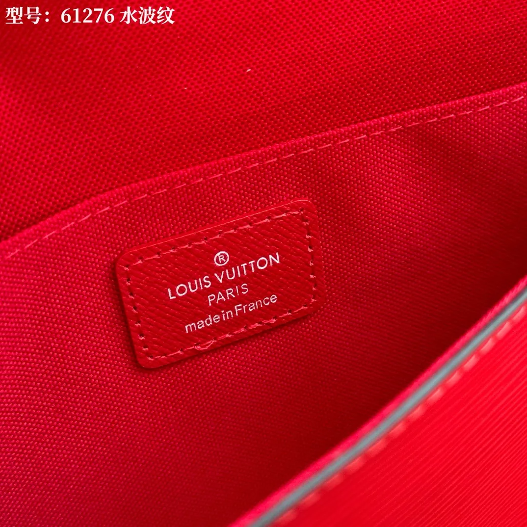 All Categories Official Website "Brand Women's Bags" Women's Bags 💙 LV 2026 New LV Classic Three-in-One Crossbody Bag