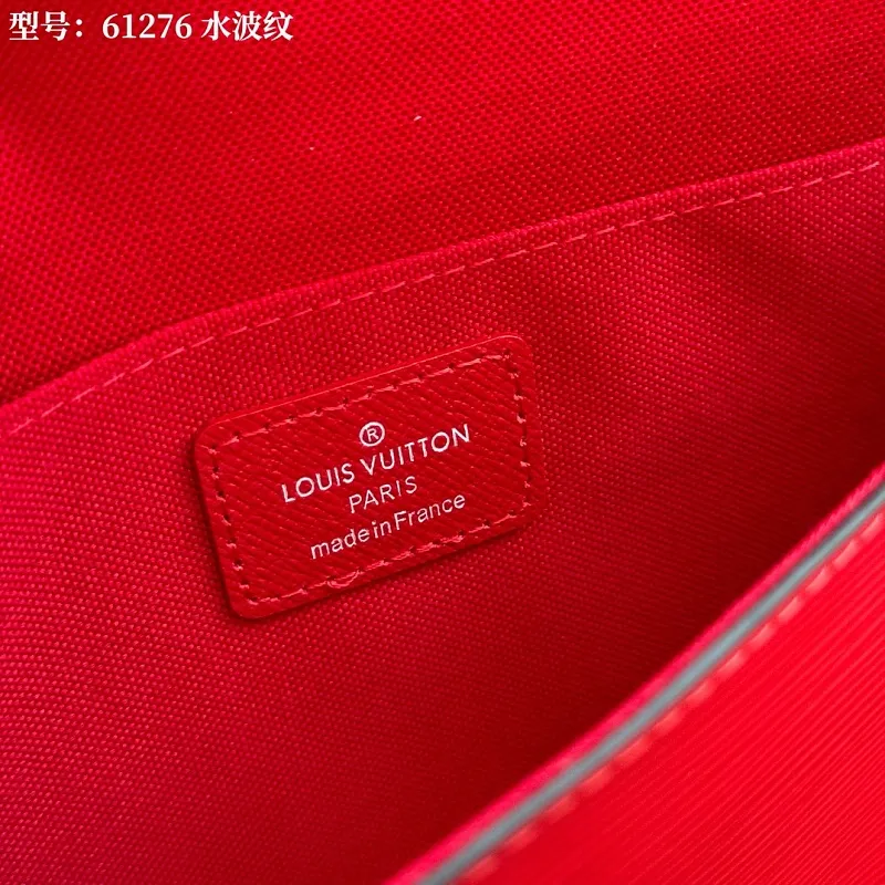 All Categories Official Website "Brand Women's Bags" Women's Bags 💙 LV 2026 New LV Classic Three-in-One Crossbody Bag