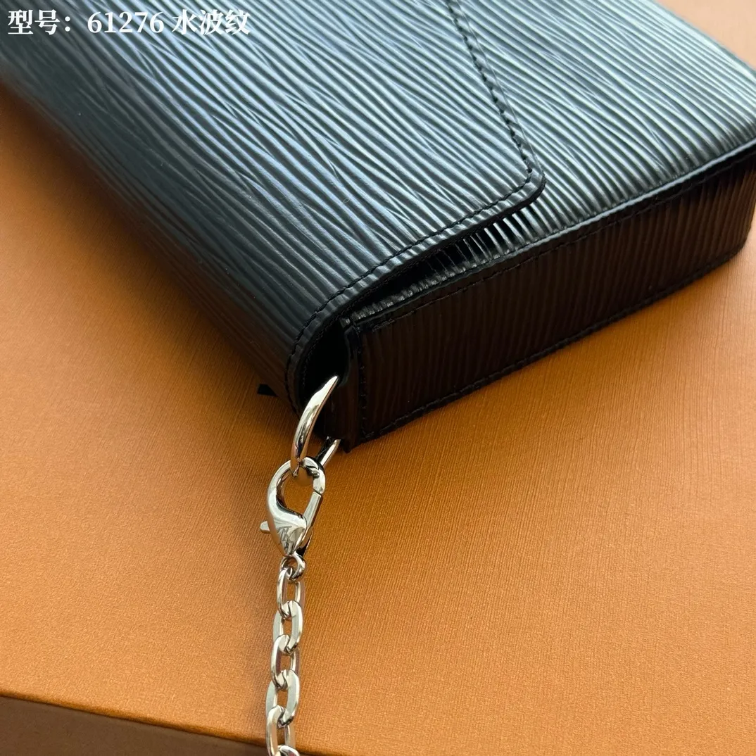 All Categories Official Website "Brand Women's Bags" Women's Bags 💙 LV 2026 New LV Classic Three-in-One Crossbody Bag