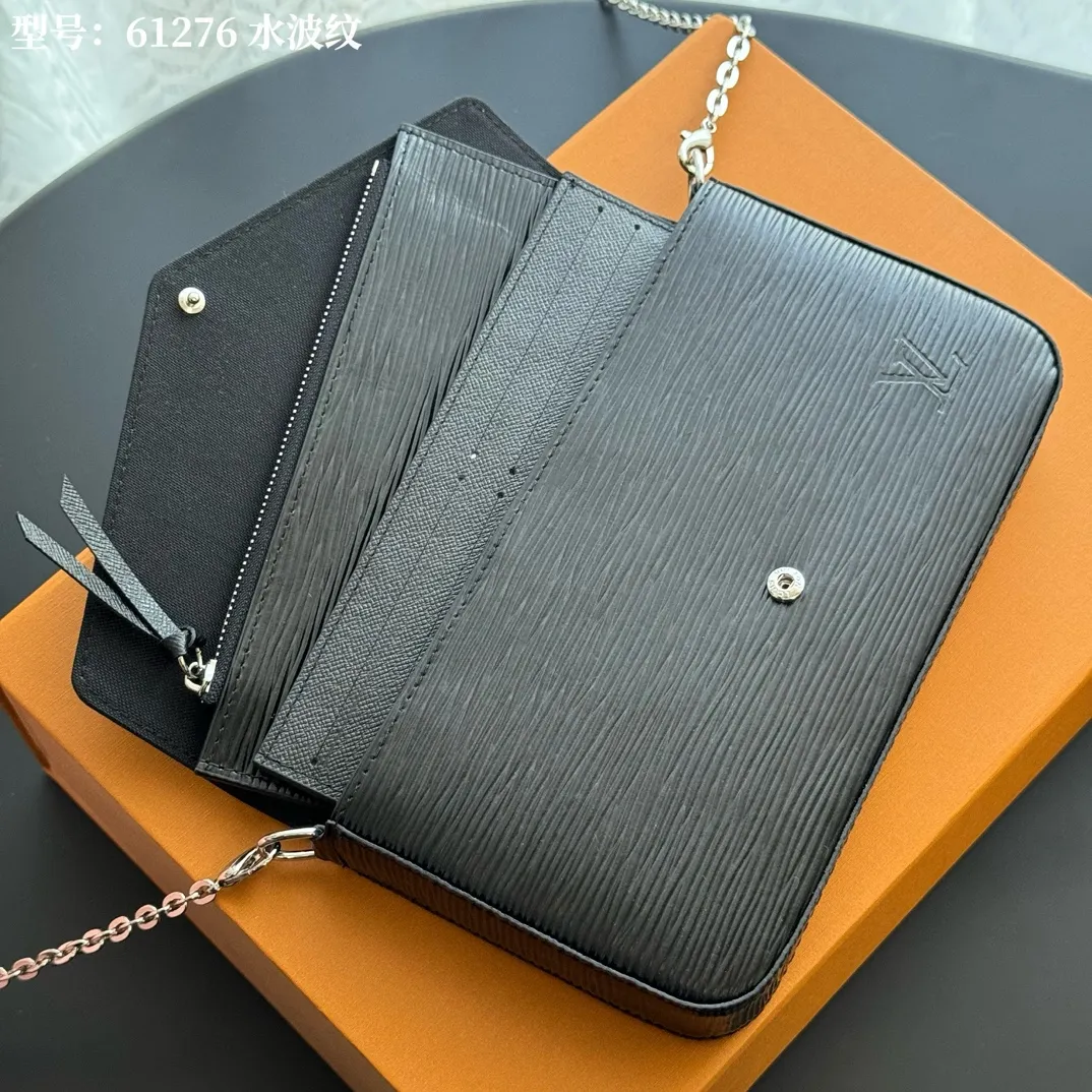 All Categories Official Website "Brand Women's Bags" Women's Bags 💙 LV 2026 New LV Classic Three-in-One Crossbody Bag