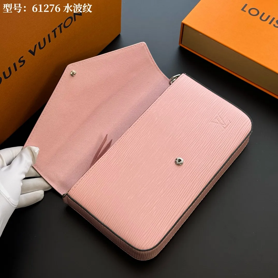 All Categories Official Website "Brand Women's Bags" Women's Bags 💙 LV 2026 New LV Classic Three-in-One Crossbody Bag