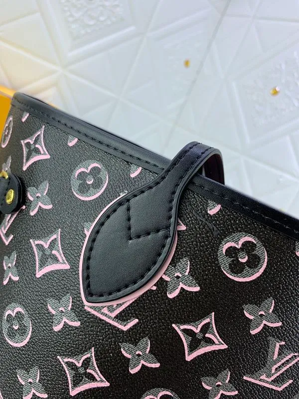 All Categories Official Website "Brand Women's Bags" Women's Bags 💙 LV upgraded original version [NEVERFULL Medium Handbag] (new silk screen shopping bag) The classic lines of the Never full MM handbag are made of colorful Monogram canvas and external front pockets, giving it a retro feel. Gold hardware - including pocket buckles - and leather