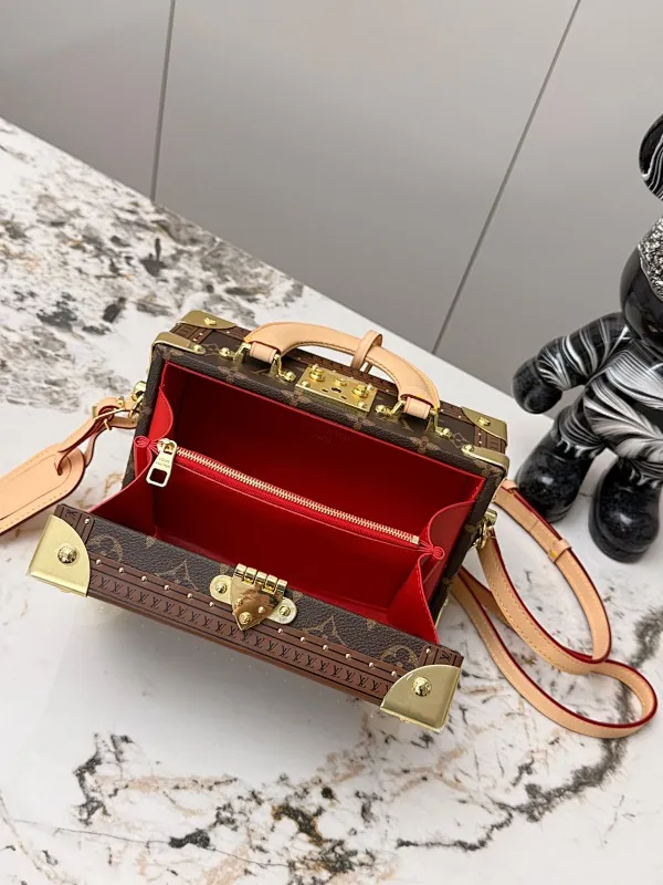 All Categories Official Website "Brand Women's Bags" Women's Bags 💙 LV 2025 New LV Crossbody Bag