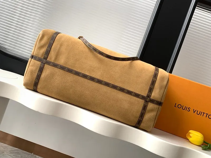 All Categories Official Website "Brand Women's Bags" Women's Bags 💙 LV 2026 Official Website New LV Crossbody Bag
