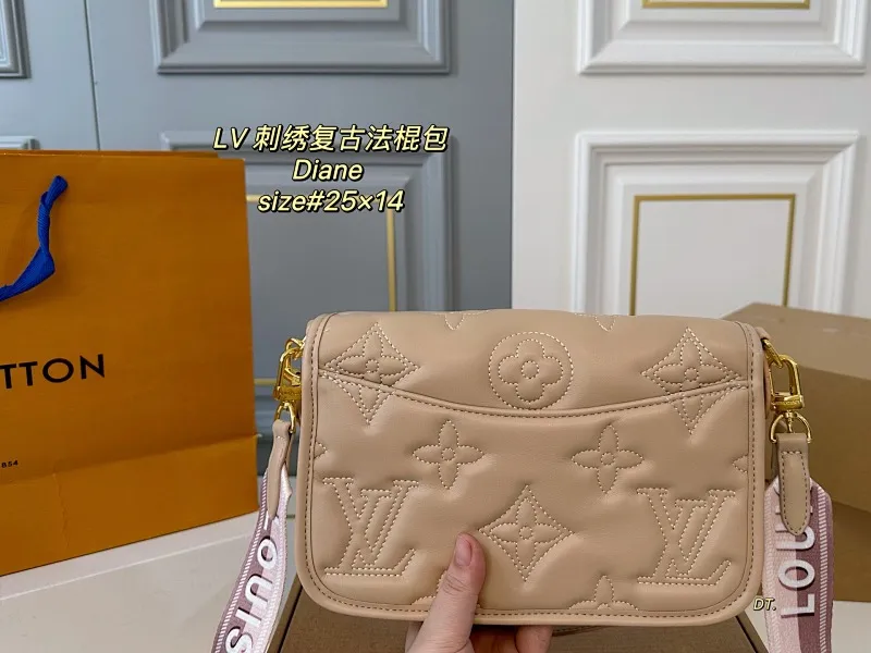 All Categories Official Website "Brand Women's Bags" Women's Bags 💙 LV 2025 New LV Embroidery 🪡Diane Retro Baguette Bag