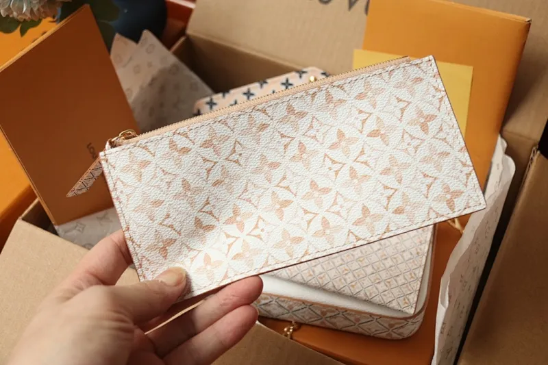 All Categories Official Website "Brand Women's Bags" Women's Bags 💙 LV 2024 New LV Crossbody Bag
