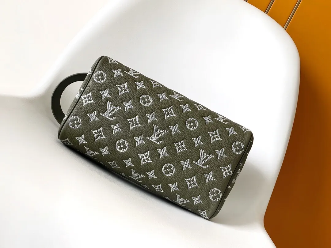 All Categories Official Website "Brand Women's Bags" Women's Bags 💙 LV 2025 New LV Cosmetic Bag