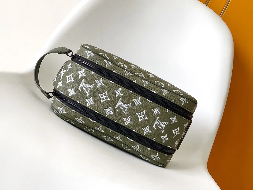 All Categories Official Website "Brand Women's Bags" Women's Bags 💙 LV 2025 New LV Cosmetic Bag