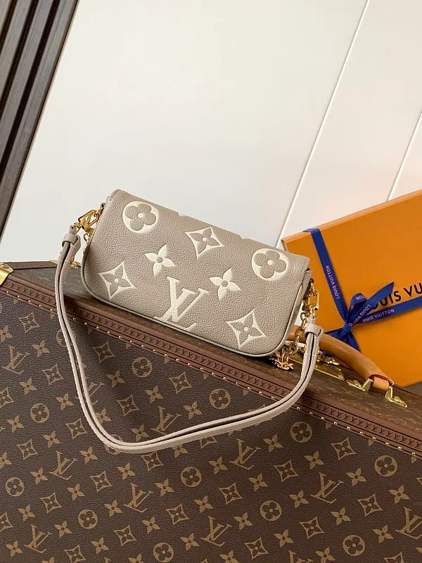All Categories Official Website "Brand Women's Bags" Women's Bags 💙 LV 2026 Official Website New LV Crossbody Bag