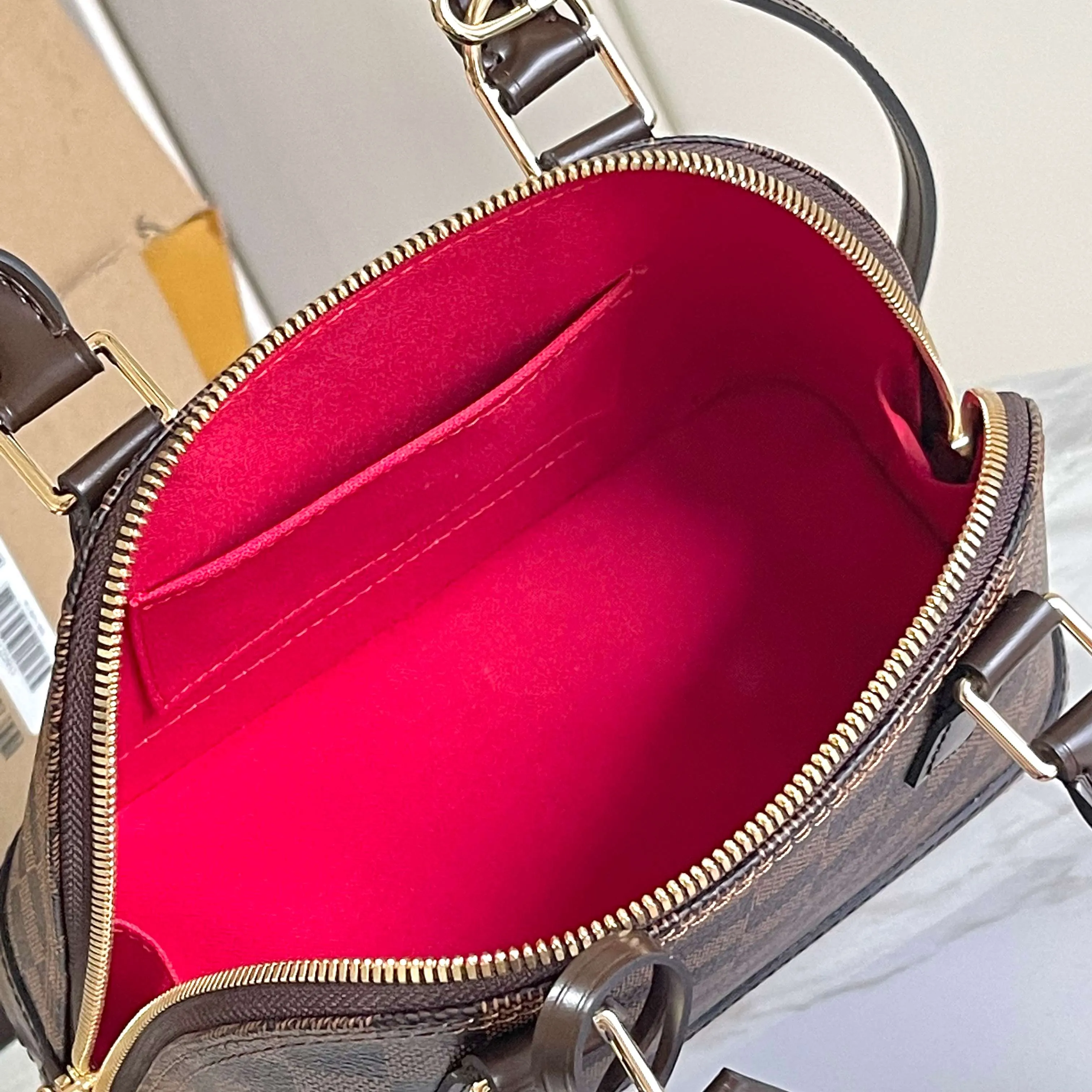 All Categories Official Website "Brand Women's Bags" Women's Bags 💙 LV LV 2026 New Crossbody Shoulder Bag