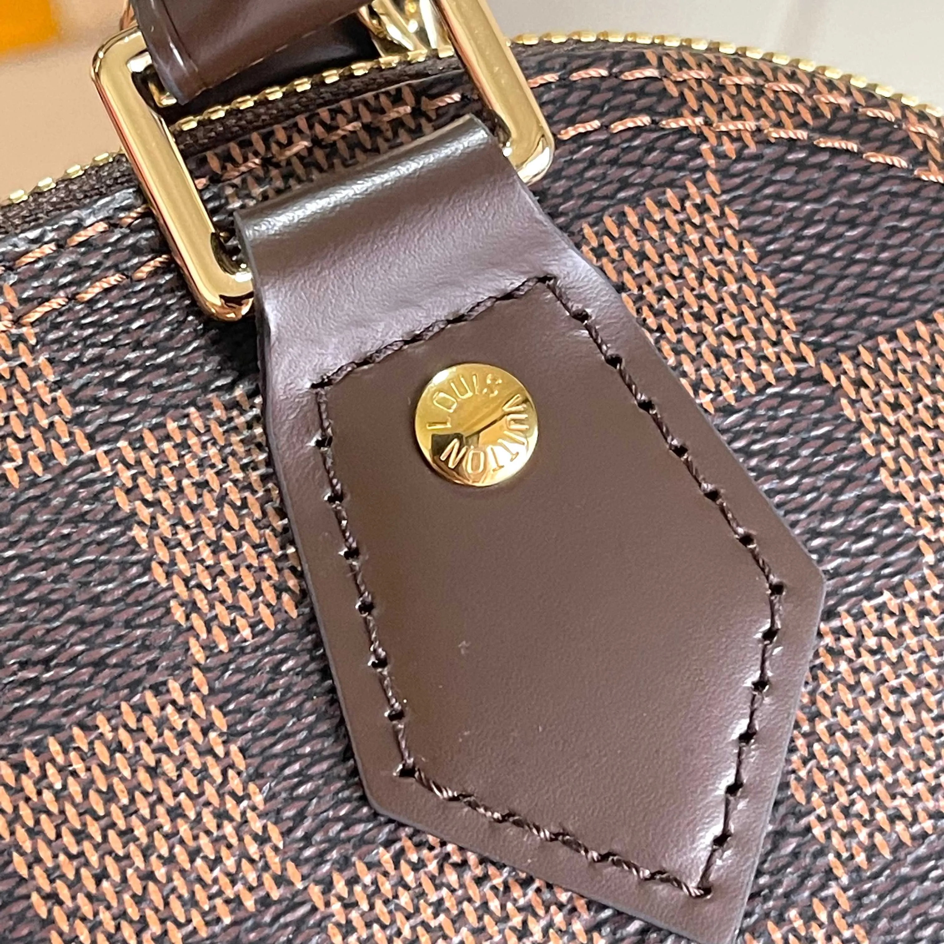 All Categories Official Website "Brand Women's Bags" Women's Bags 💙 LV LV 2026 New Crossbody Shoulder Bag