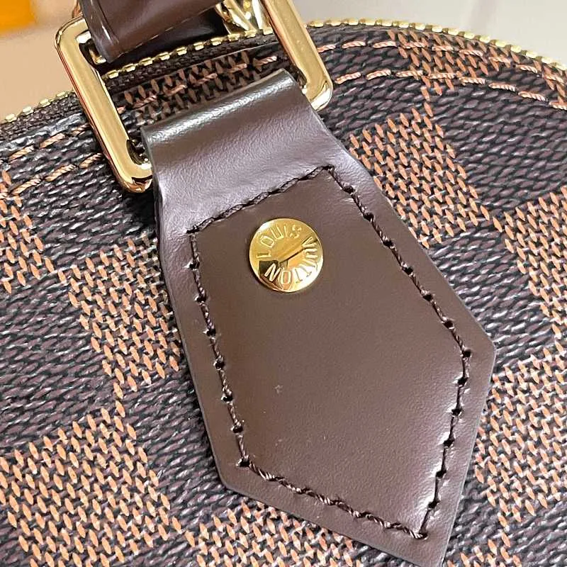 All Categories Official Website "Brand Women's Bags" Women's Bags 💙 LV LV 2026 New Crossbody Shoulder Bag