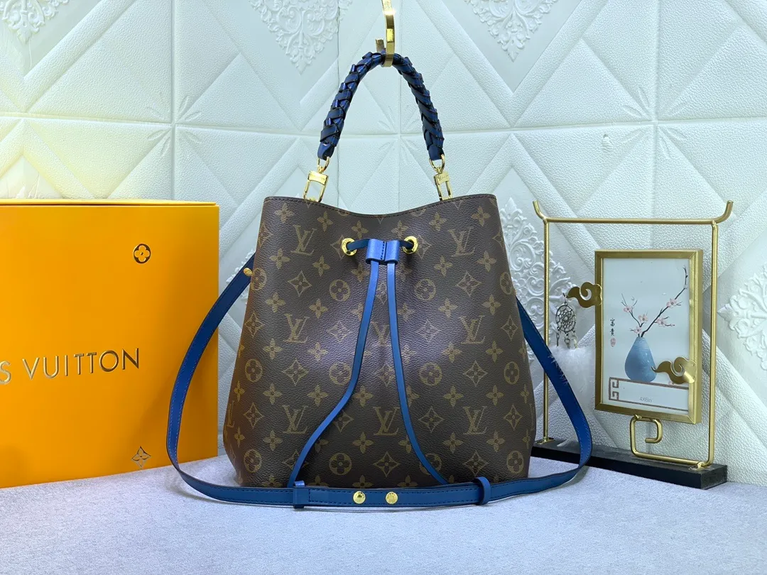 All Categories Official Website "Brand Women's Bags" Women's Bags 💙 LV 2024 New LV Crossbody Bag