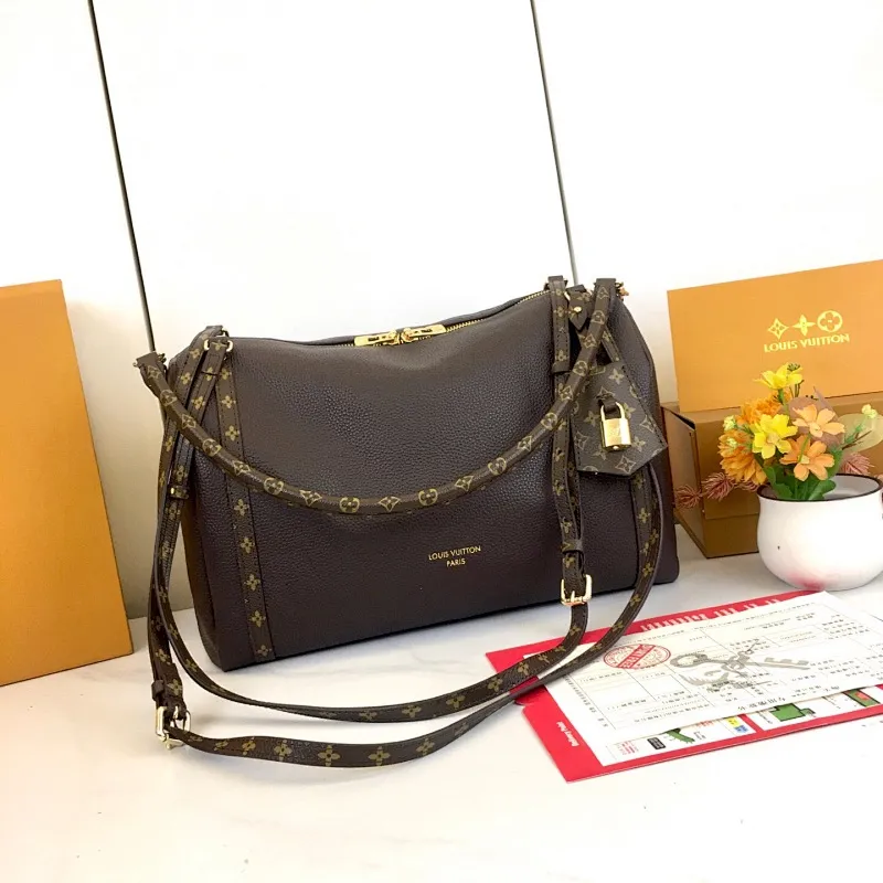 All Categories Official Website "Brand Women's Bags" Women's Bags 💙 LV 2025 New LV Crossbody Bag