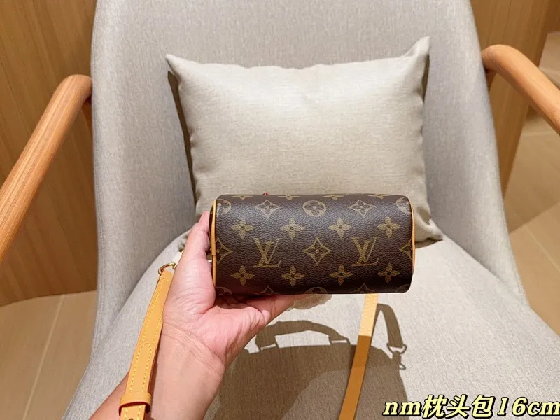 All Categories Official Website "Brand Women's Bags" Women's Bags 💙 LV 2025 New LV Crossbody Bag