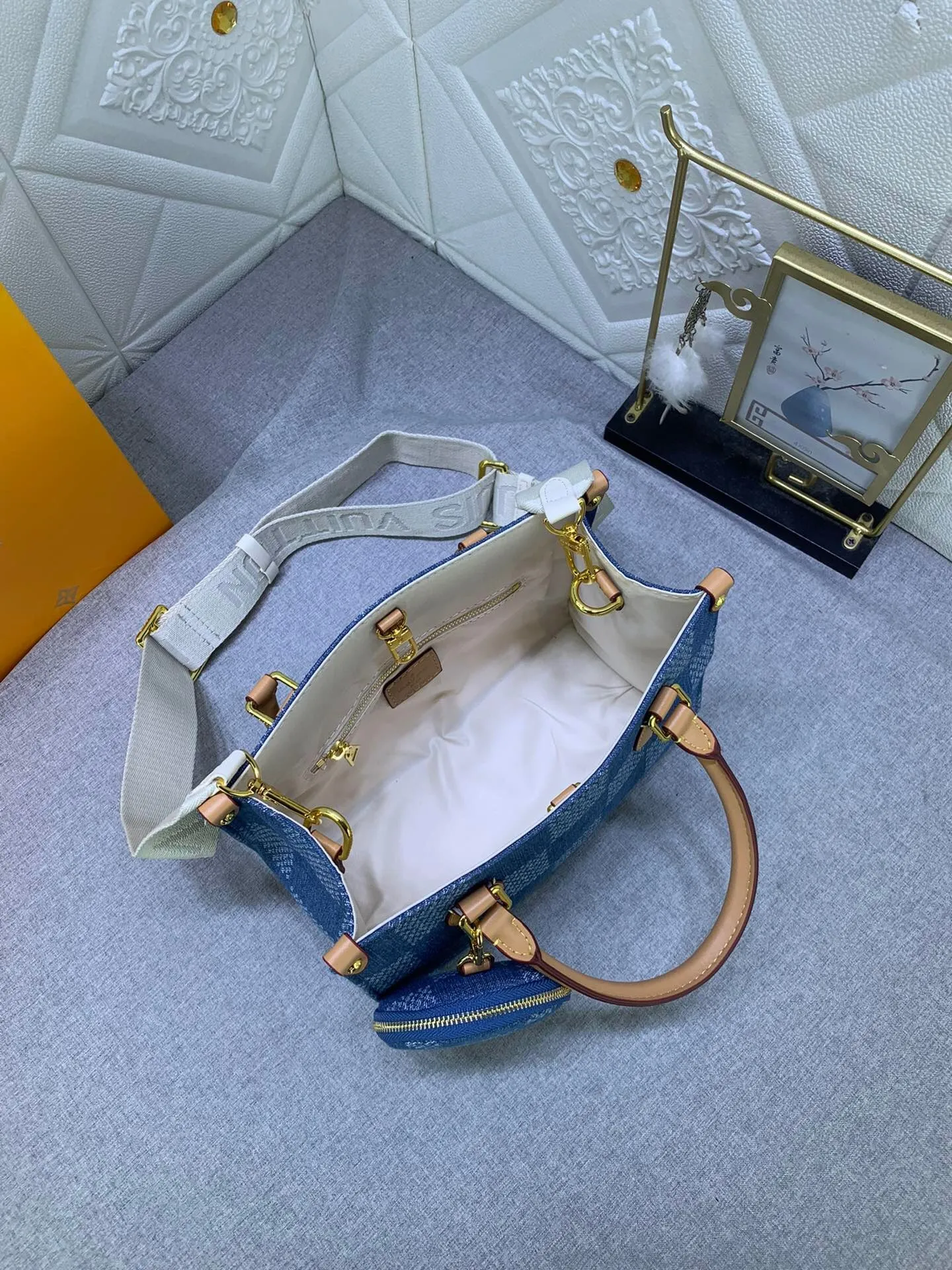 All Categories Official Website "Brand Women's Bags" Women's Bags 💙 LV 2024 Official Website New LV Crossbody Bags