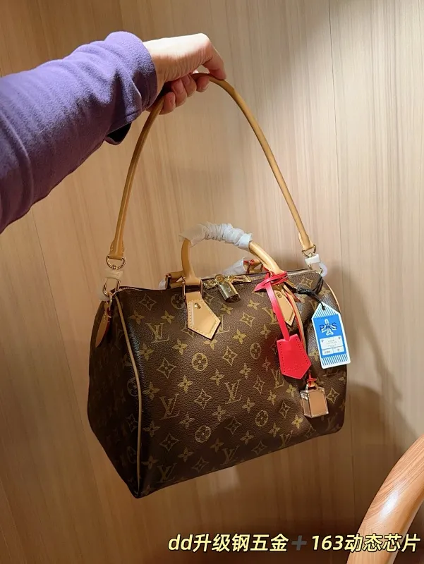 All Categories Official Website "Brand Women's Bags" Women's Bags 💙 LV 2025 New LV Crossbody Bag