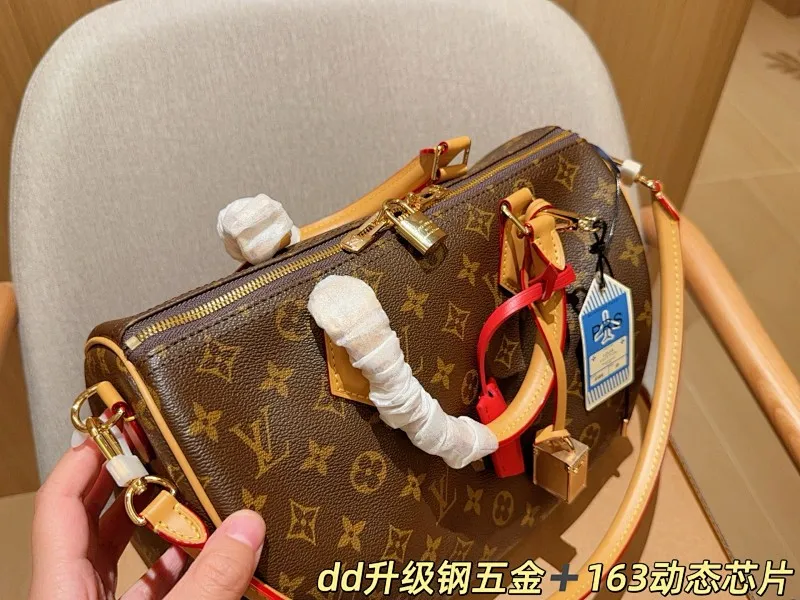 All Categories Official Website "Brand Women's Bags" Women's Bags 💙 LV 2025 New LV Crossbody Bag