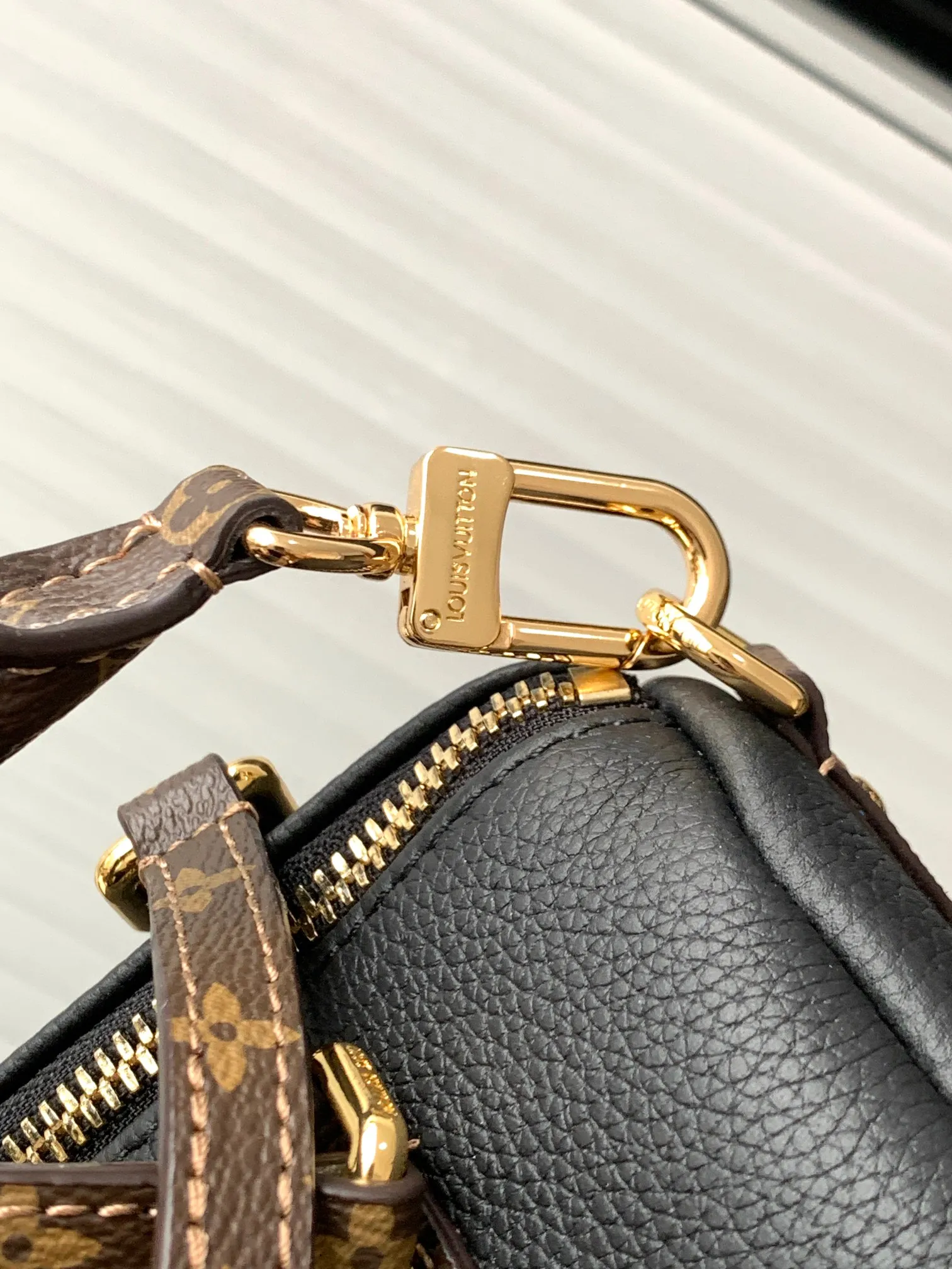 All Categories Official Website "Brand Women's Bags" Women's Bags 💙 LV 2026 Official Website New LV Crossbody Bag