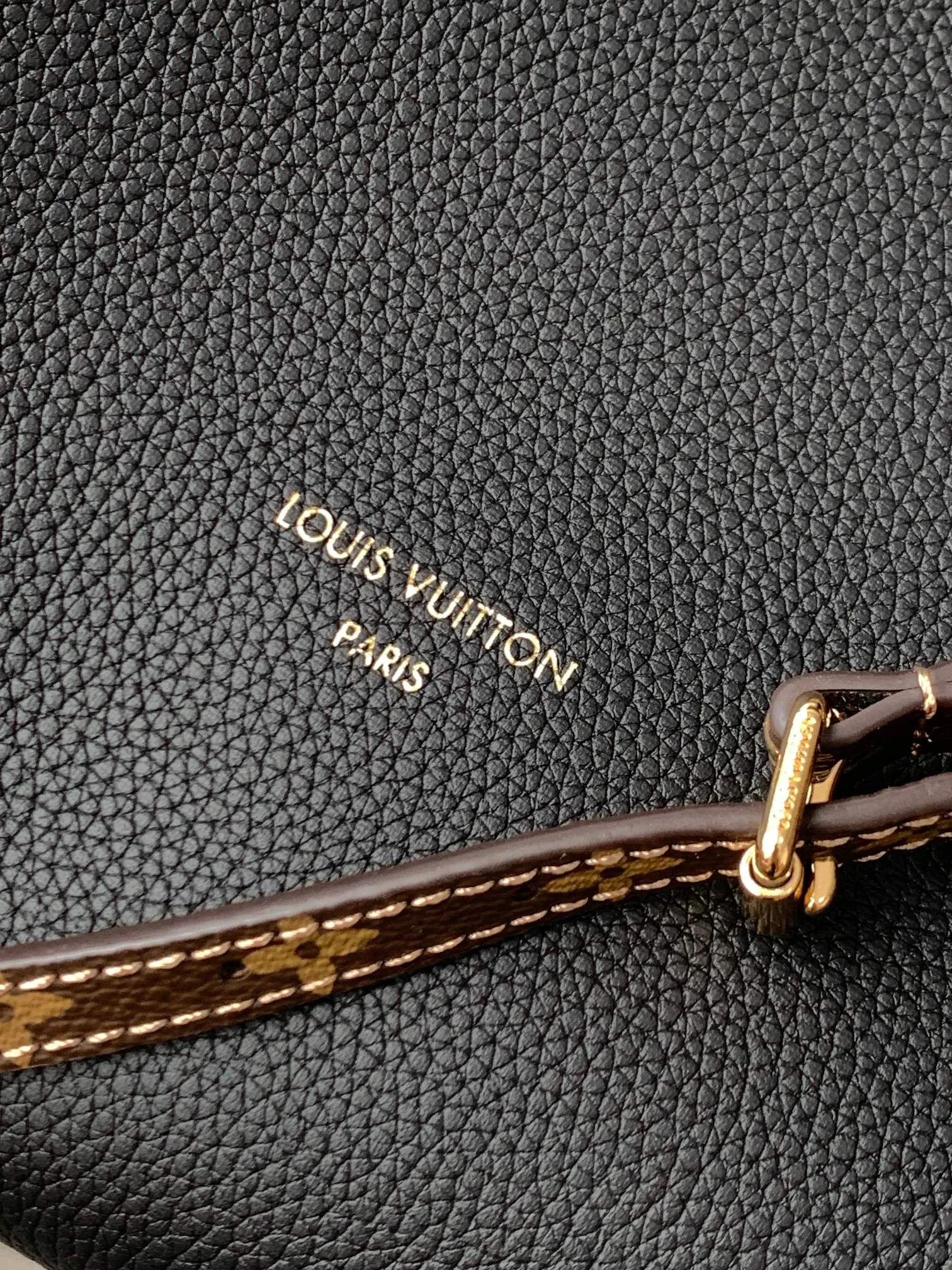 All Categories Official Website "Brand Women's Bags" Women's Bags 💙 LV 2026 Official Website New LV Crossbody Bag