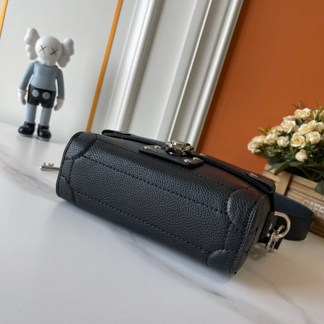 All Categories Official Website "Brand Women's Bags" Women's Bags 💙 LV 2026 New LV Crossbody Bag