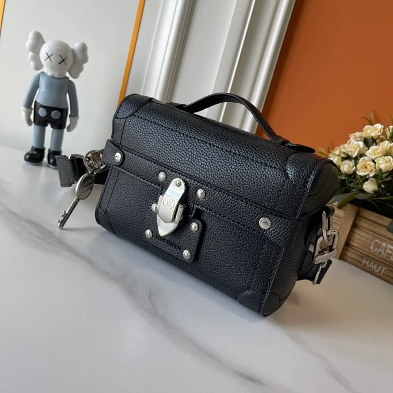 All Categories Official Website "Brand Women's Bags" Women's Bags 💙 LV 2026 New LV Crossbody Bag