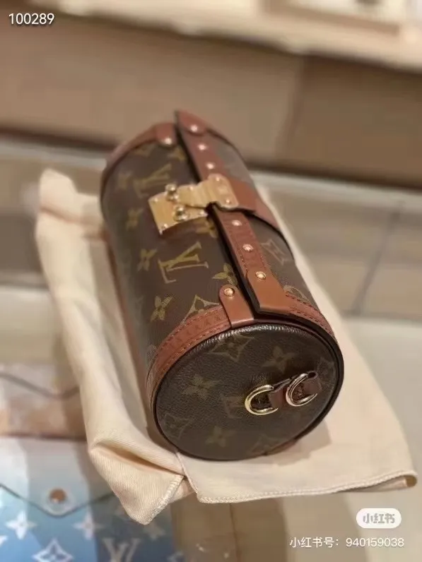 All categories Official website "Brand Women's Bags" Women's Bags 💙 LV fine imitation LV, high imitation LV bags, LV crossbody bags, 2023 official latest version LV cylindrical bag, LV bag factory, recommended bags, size: 19-9-9CM