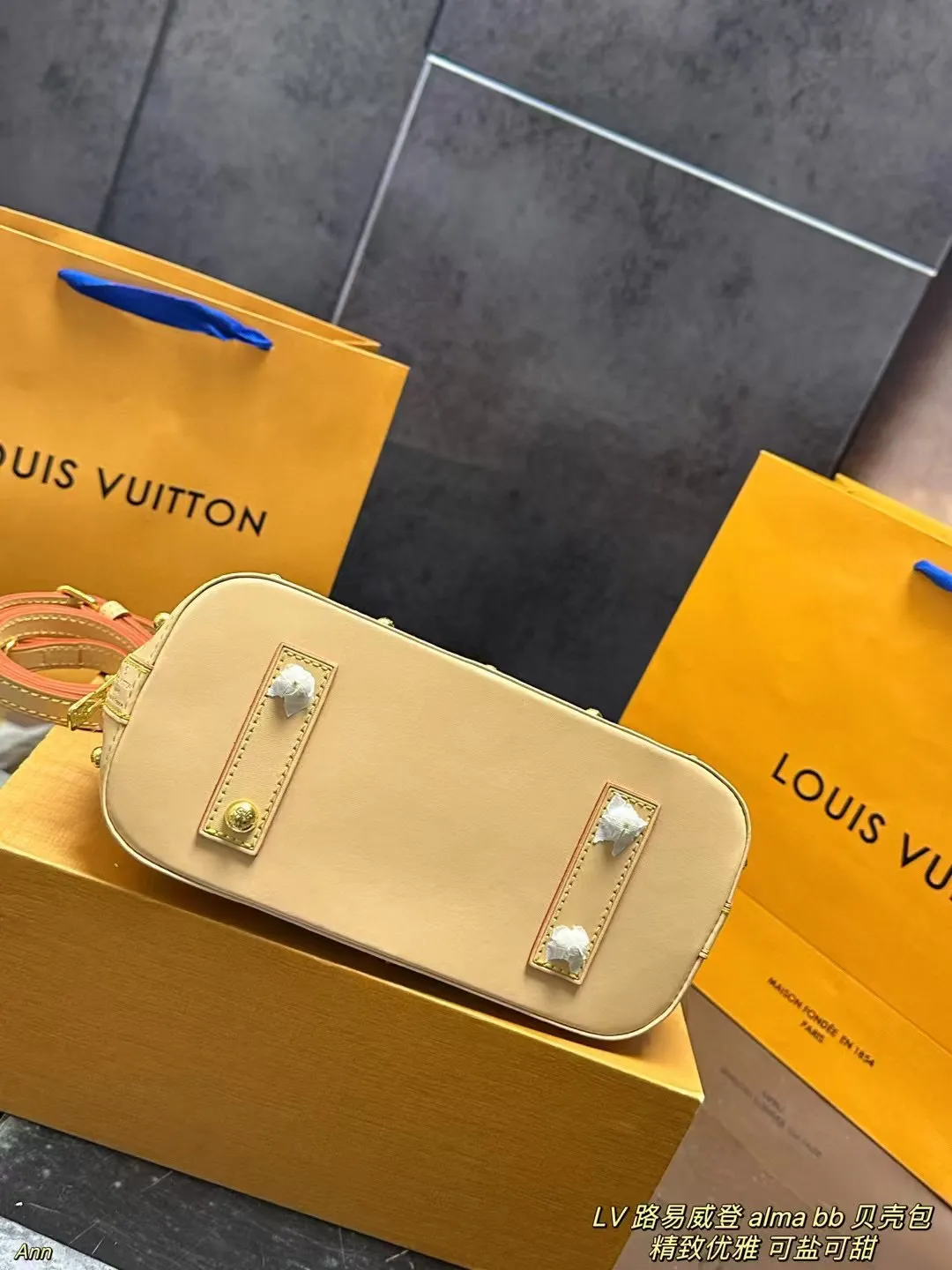 All Categories Official Website "Brand Women's Bags" Women's Bags 💙 LV 2025 New LV Crossbody Bag