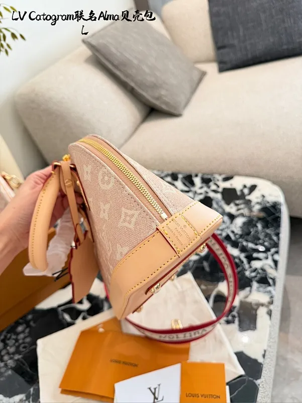 All Categories Official Website "Brand Women's Bags" Women's Bags 💙 LV 2025 New LV Crossbody Bag