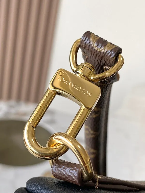 All Categories Official Website "Brand Women's Bags" Women's Bags 💙 LV 2026 New LV Crossbody Bag