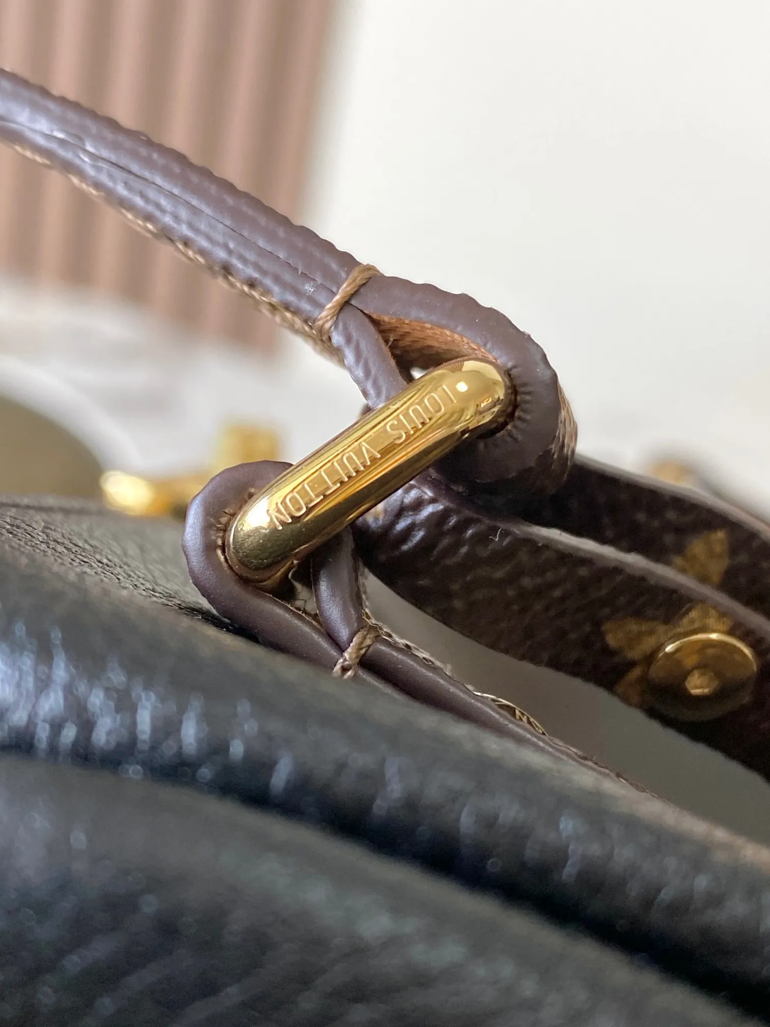 All Categories Official Website "Brand Women's Bags" Women's Bags 💙 LV 2026 New LV Crossbody Bag
