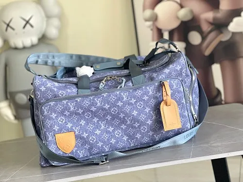 All categories 💚 Authentic bags 💚 LV LV new travel bag