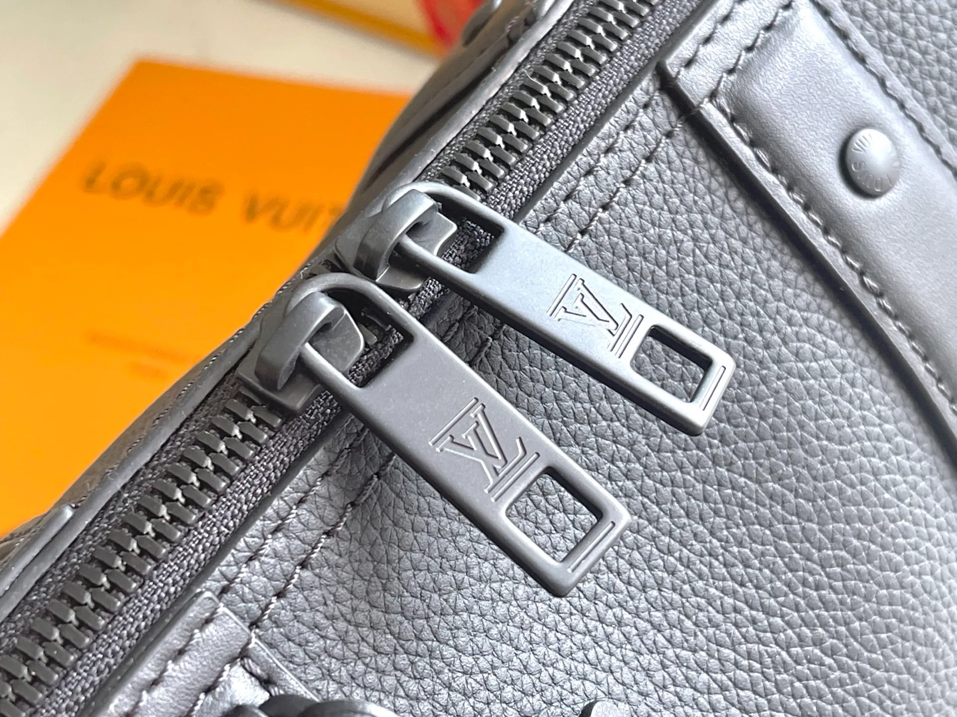 All Categories 💚 Authentic Grade Bags 💚 LV 2026 New LV Top Replica Crossbody Shoulder Bag